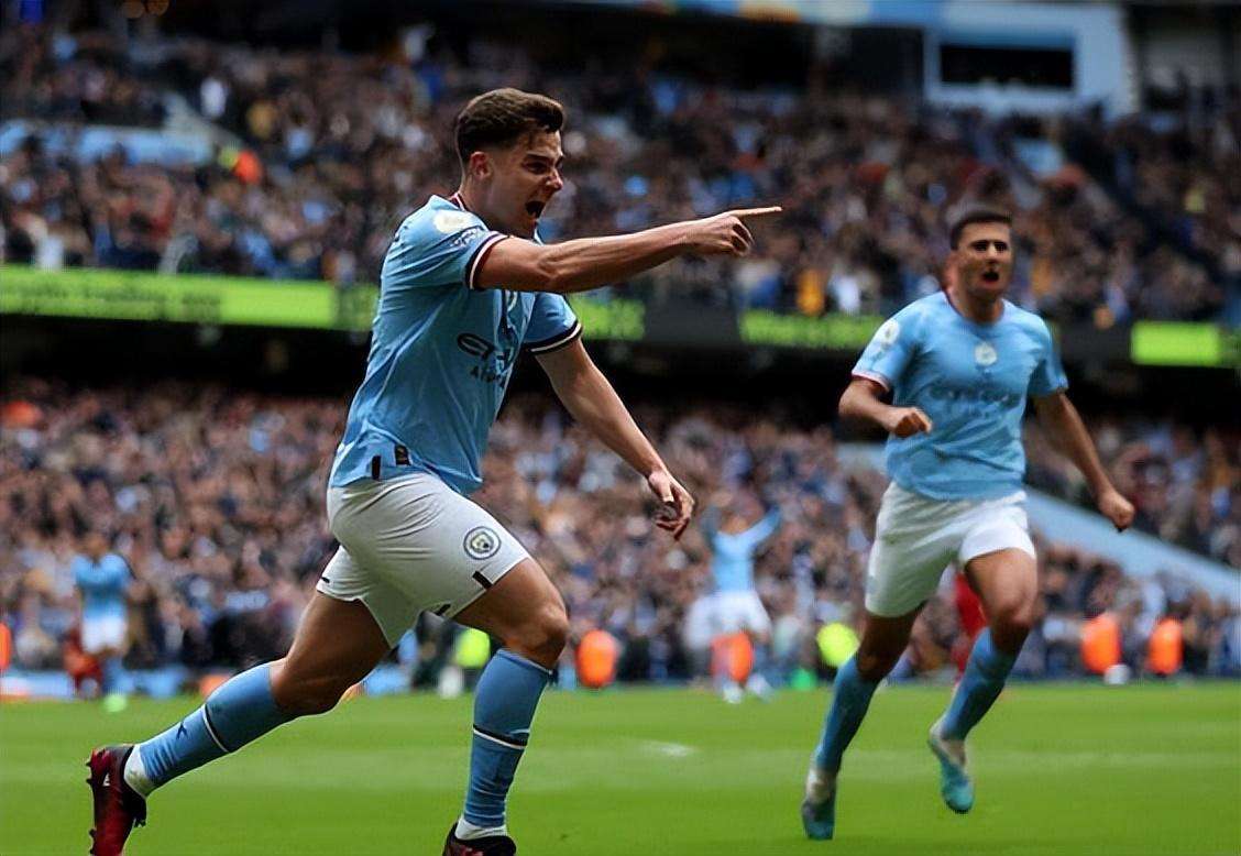 贝蒂斯球员：赛季开始前说这种情况不会判点球，现在却判了（贝蒂斯球员不满：赛季前称此类情况不判点，如今却判了）