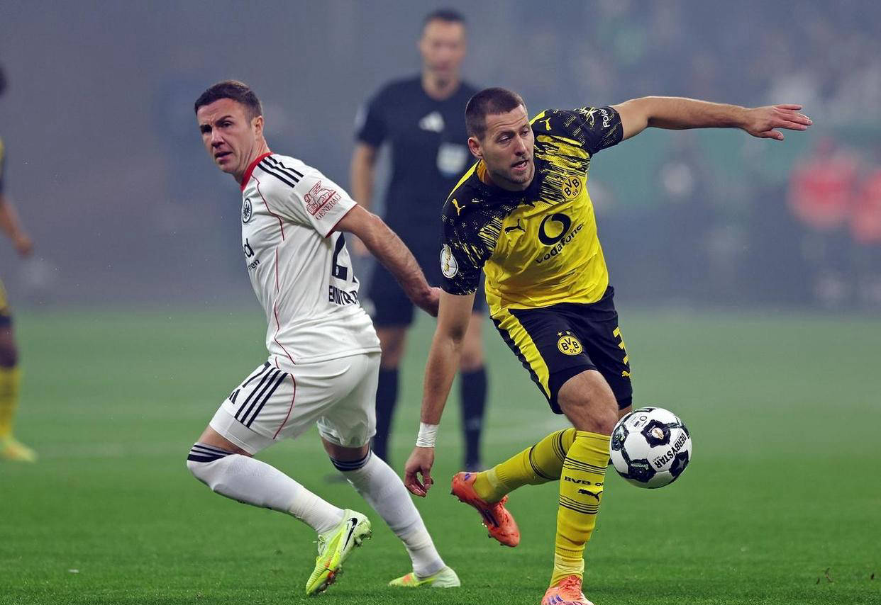 太丝滑了！ 这个进球可以吹一辈子！（流畅爆表！这记进球足以吹到老！）