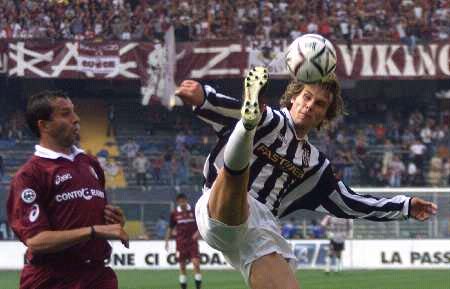 拉波尔特：C罗是个训练狂总喜欢加练；适应沙特生活是难一些（拉波尔特：C罗痴迷训练常加练；适应沙特生活确实有点难）