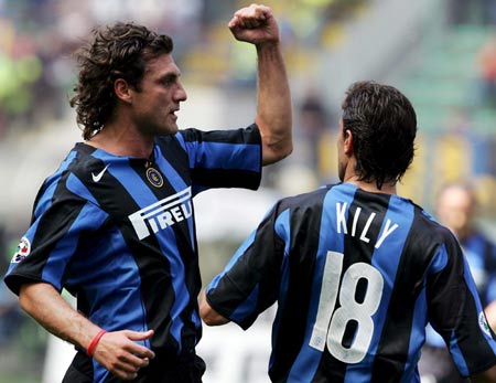 连续第二次扑点，迈尼昂当选米兰德比全场最佳（再度扑出点球，迈尼昂荣膺米兰德比最佳球员）