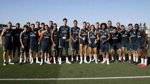 NBA精彩回放：湖人绝杀凯尔特人,（湖人压哨绝杀绿军：NBA高光回放）