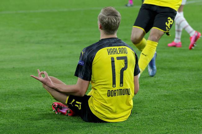 加泰队主教练：亚马尔不在阵容内很遗憾；终极目标参加世界杯（加泰主帅：亚马尔无缘名单令人惋惜，最终目标是参加世界杯）