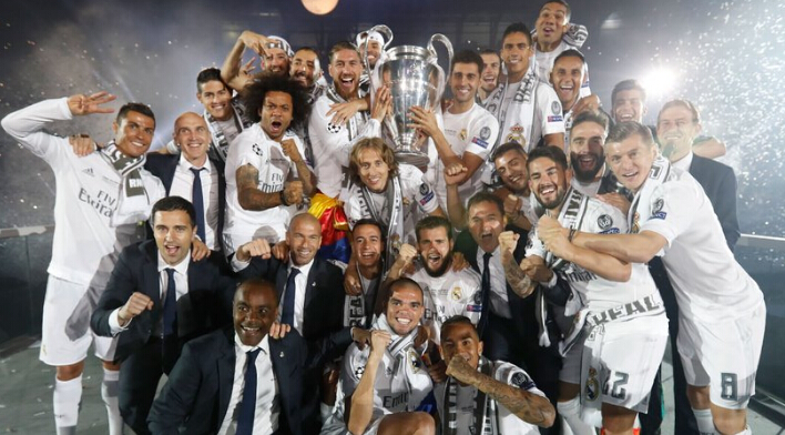 篮球湖人球员关键防守贡献显著（湖人球员关键时刻防守表现抢眼）