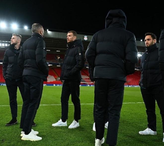 女子篮球联赛赛季精彩进球回顾（本赛季女篮联赛高光进球盘点）