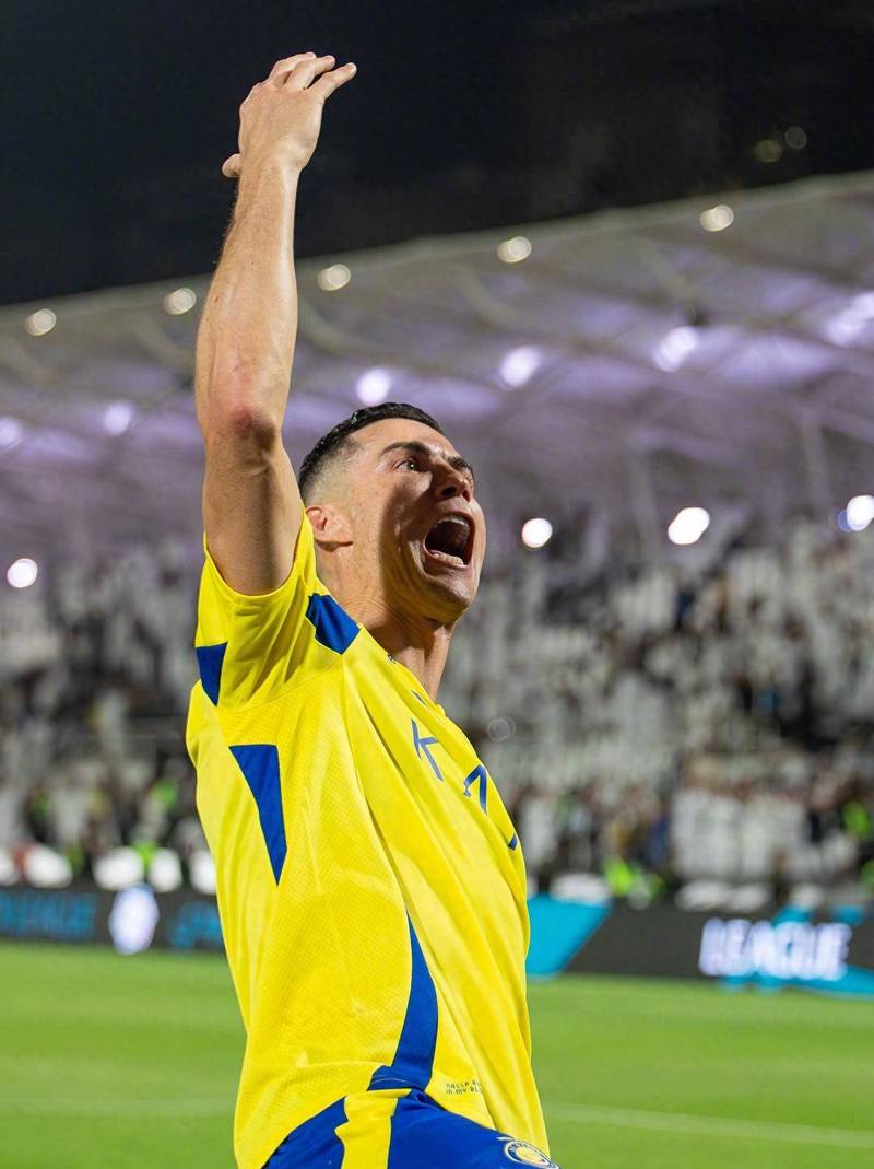 米体：索博曾两次接近加盟米兰，因年龄及朗尼克任命取消告吹（米体：索博两度接近签约米兰，因年龄问题与朗尼克执教计划被取消而未能成行）