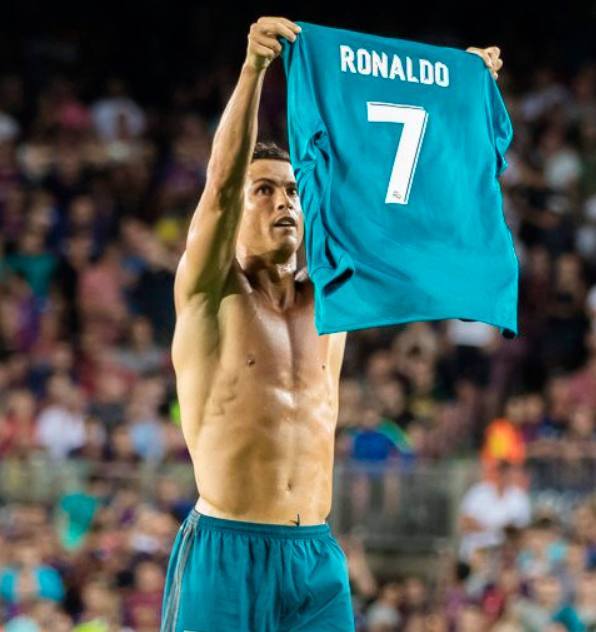 阿隆索下课谁接任？六台球迷投票：穆帅得票近40%齐达内第二（阿隆索若离任谁接班？六台球迷投票：穆帅支持率近四成，齐达内第二）