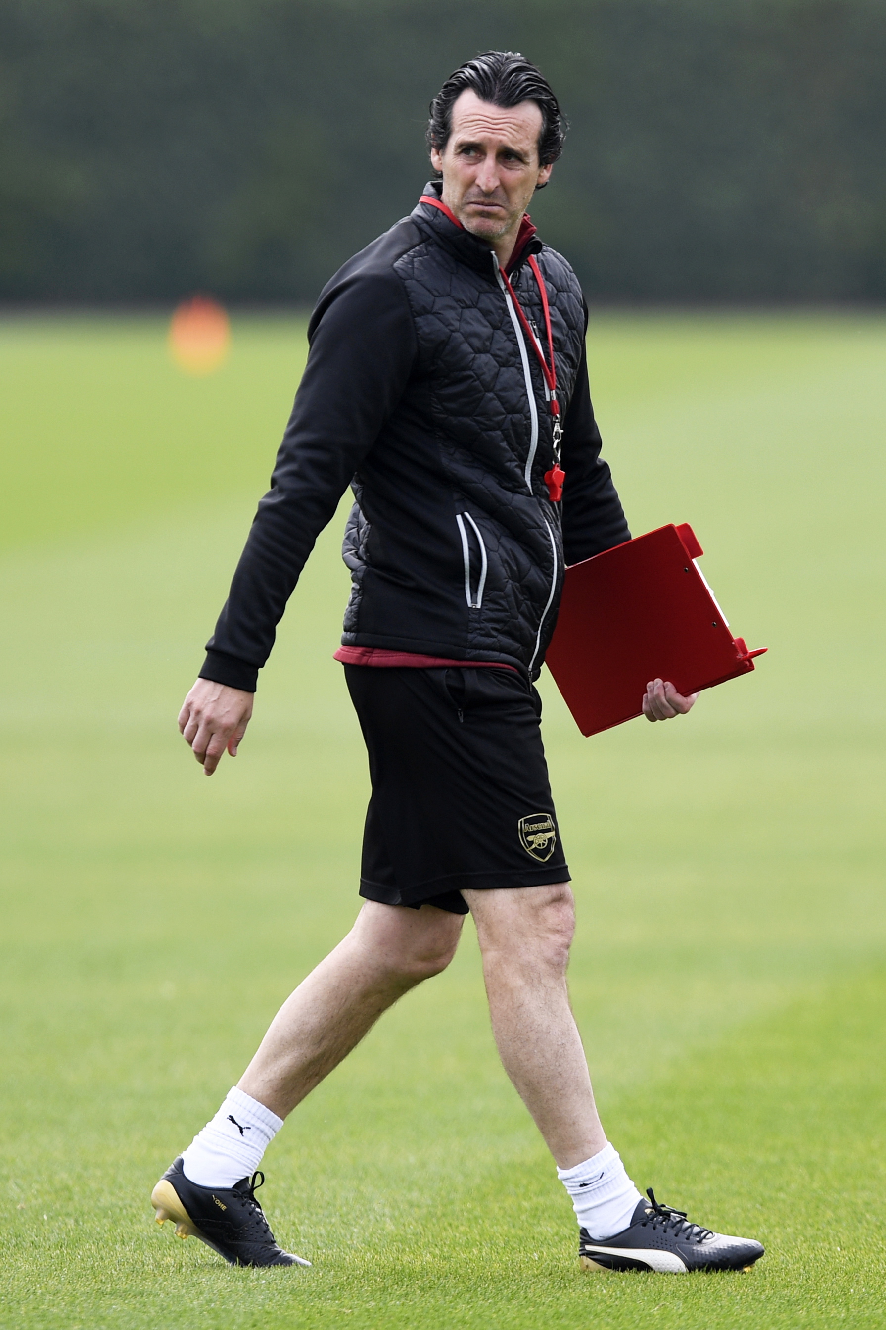 状态不错！江苏外援亨特替补13中7轰15分6板（手感在线！江苏外援亨特替补出战13投7中，砍下15分6板）